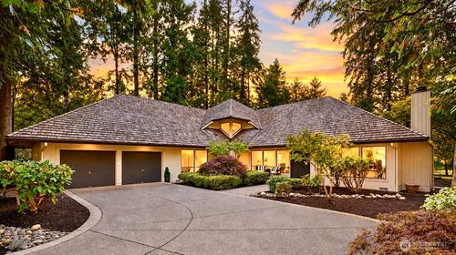 21845 Ne 30th Pl, Sammamish, WA, 98074-6358 | Card Image
