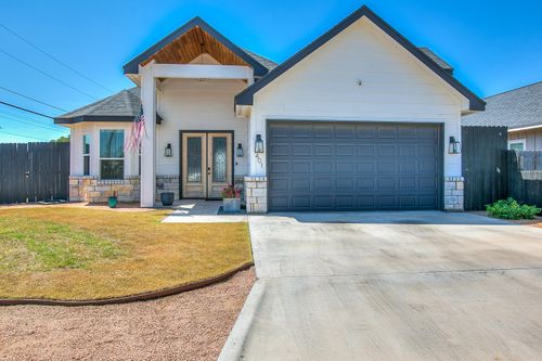 401 W Avenue Y, San Angelo, TX, 76903 | Card Image