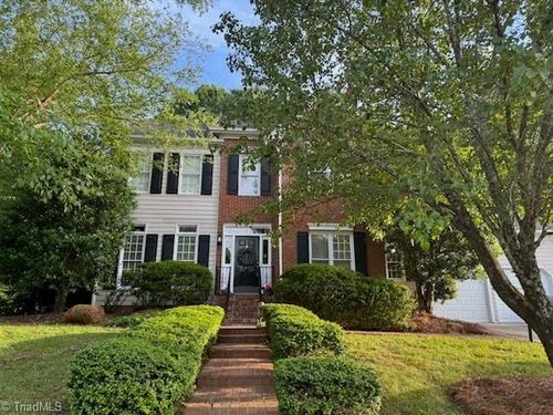 2901 Peninsula Dr, Jamestown, NC, 27282-8699 | Card Image