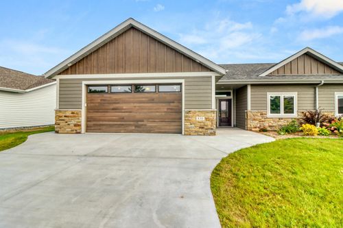 830 Lake Forest Cir, Detroit Lakes, MN, 56501-4838 | Card Image