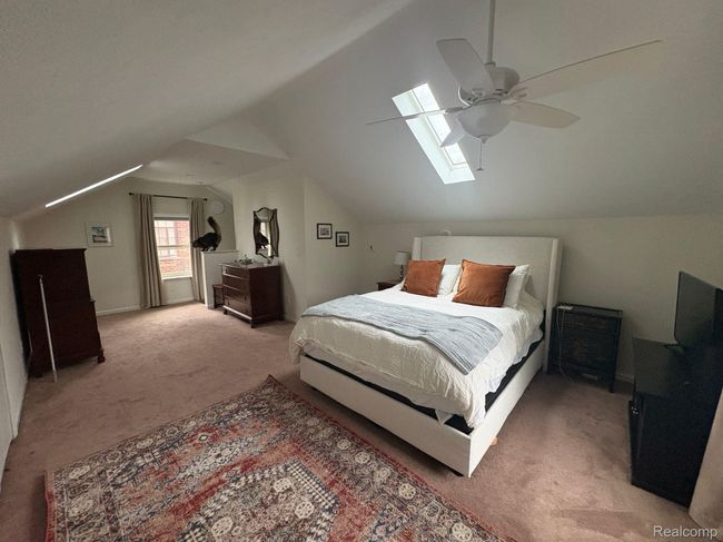 Spacious & check out the Skylights! | Image 16