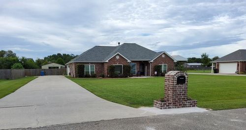 92 Najavo, Picayune, MS, 39466 | Card Image