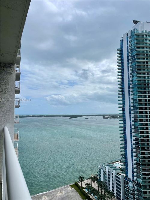 apt-2907-1200 Brickell Bay Dr, Miami, FL, 33131-3267 | Card Image