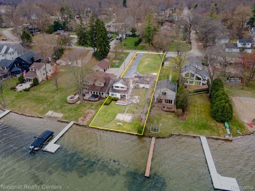 6978 Colony Dr, West Bloomfield, MI, 48323-1118 | Card Image