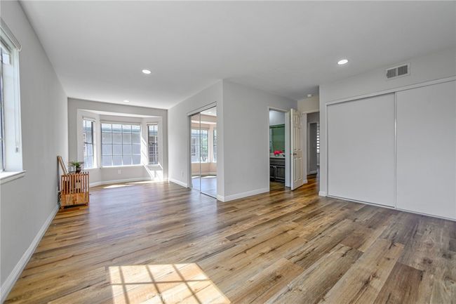 APT-10 - 20851 Community St, Townhouse with 3 bedrooms, 3 bathrooms and 2 parking in Winnetka CA | Image 13