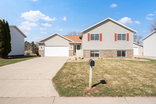 905 3rd St Nw, Byron, MN, 55920-1278 | Card Image