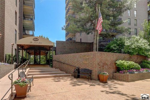 254-b-460 S Marion Pkwy, Denver, CO, 80209 | Card Image