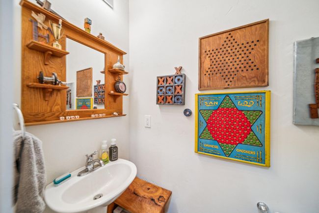 1/2 Bath | Image 32