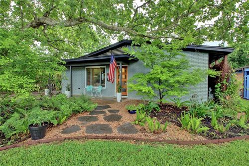 7807 Lazy Ln, Austin, TX, 78757-1415 | Card Image