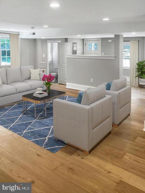 233 E Montgomery Ave, ARDMORE, PA, 19003-3339 | Card Image