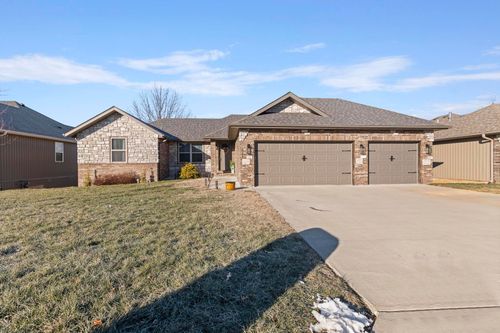 821 S Eastridge, Nixa, MO, 65714 | Card Image