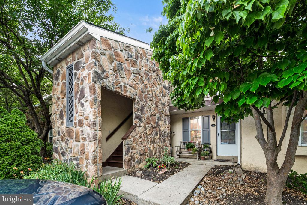 Residential in CHESTERBROOK 3
