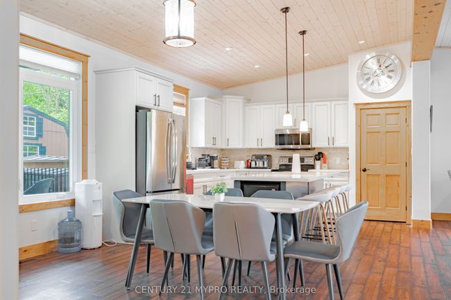 38 Pheasant St, House other with 4 bedrooms, 3 bathrooms and 4 parking in Omemee ON | Image 8