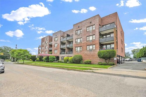 apt-3a-175 Archer St, Freeport, NY, 11520-4902 | Card Image