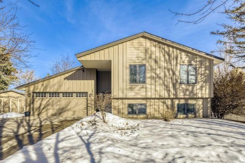 10391 Greyfield Ct, Eden Prairie, MN, 55347-4628 | Card Image
