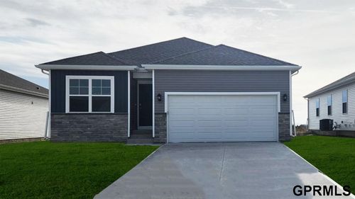 12651 S 205th St, Gretna, NE, 68028-8118 | Card Image