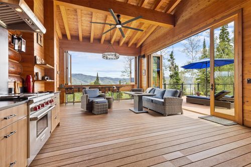 30232 Bear Trl, Steamboat Springs, CO, 80487 | Card Image