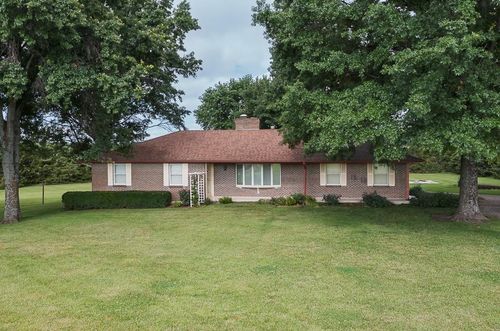 20723 Kissinger Rd, Tonganoxie, KS, 66086-4137 | Card Image