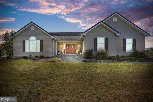 7275 Long Ln, SAINT THOMAS, PA, 17252-9526 | Card Image