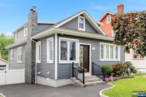 13 Newell Pl, North Arlington, NJ, 07031-6119 | Card Image