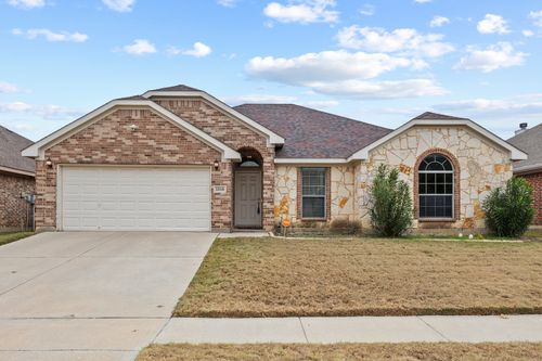 1510 White Willow Ln, Arlington, TX, 76002-4624 | Card Image