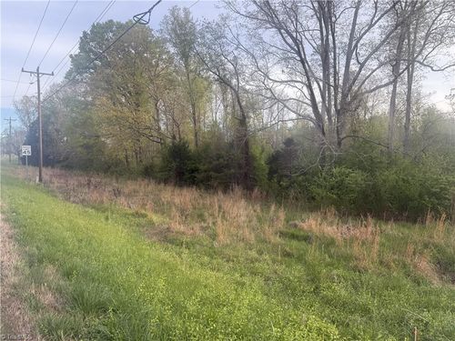 2413 Price Rd, Eden, NC, 27288-7618 | Card Image