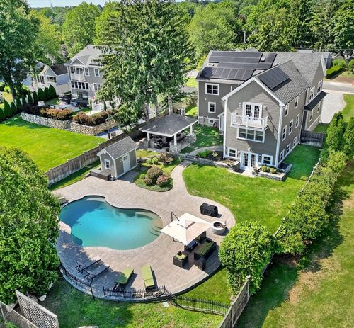 83 Altamont Ave, Melrose, MA, 02176-4203 | Card Image