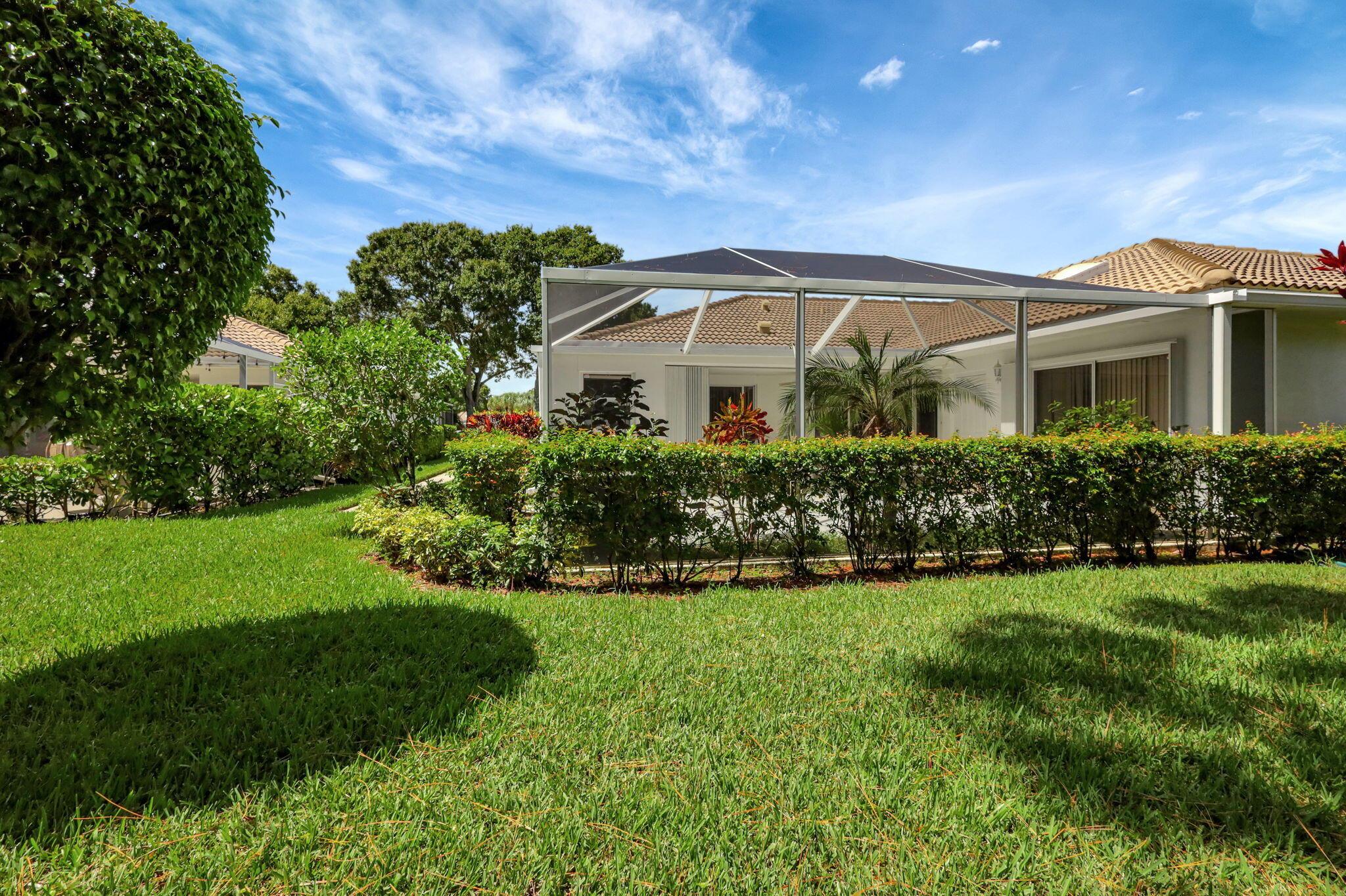 Chapman Oak Ct, Palm Beach Gardens, FL 33410