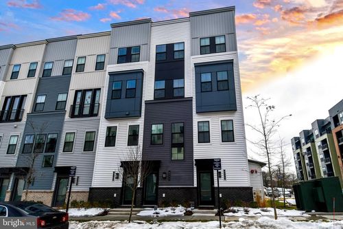 4771 Sully Point Ln, CHANTILLY, VA, 20151-1867 | Card Image