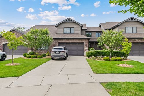 10752 Revere Cir, Mokena, IL, 60448-2465 | Card Image