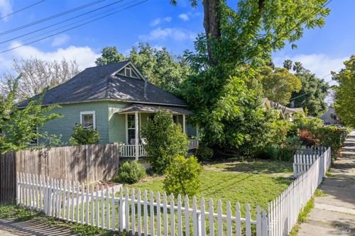 227 Hewett Street, Santa Rosa, CA, 95401 | Card Image