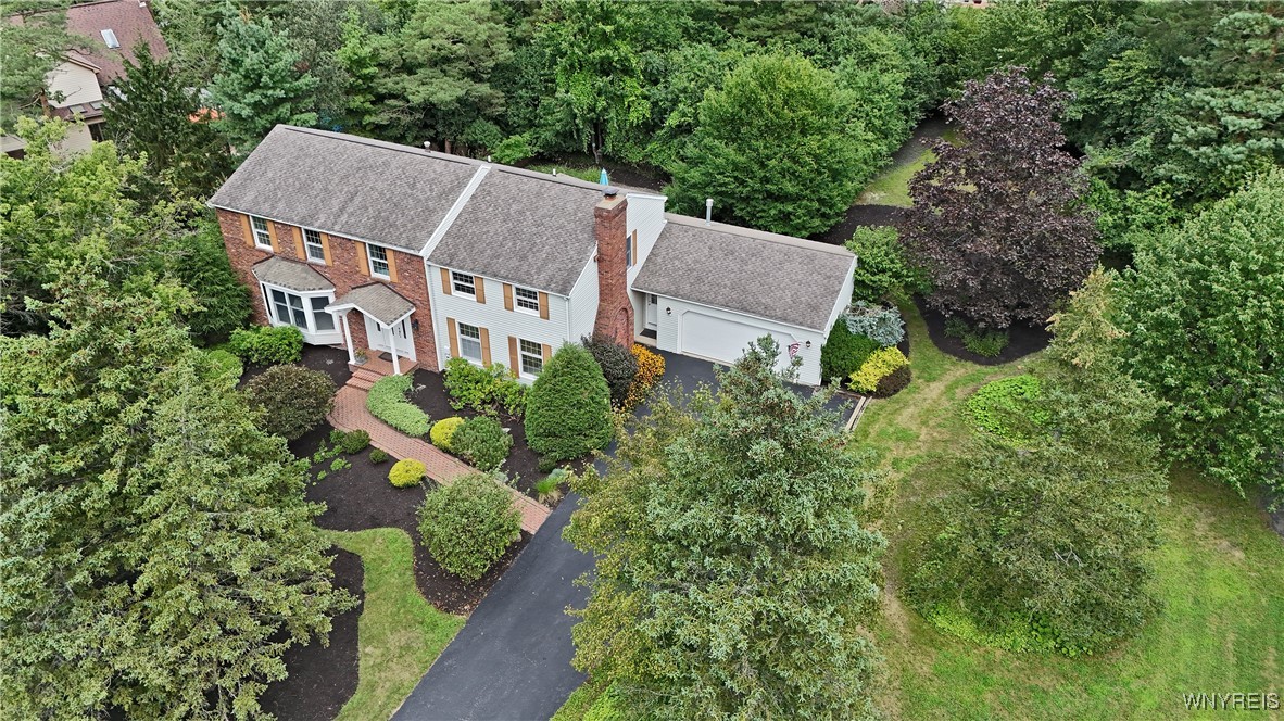 Fox Meadow Ln, Orchard Park, NY 14127
