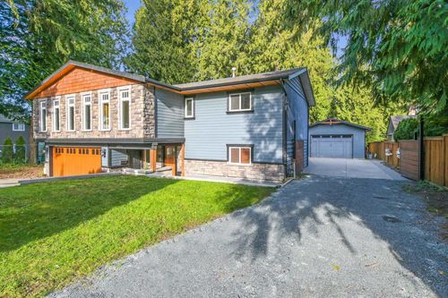 4954 203 St, Langley, BC, V3A5C4 | Card Image