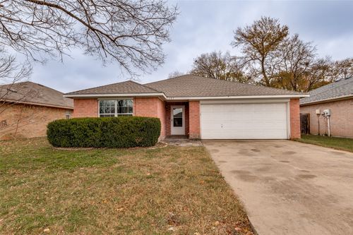 105 Camden Ct, Irving, TX, 75061-4772 | Card Image