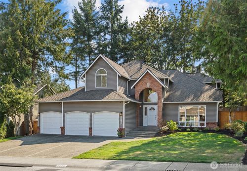 23109 Ne 18th Pl, Sammamish, WA, 98074-4423 | Card Image