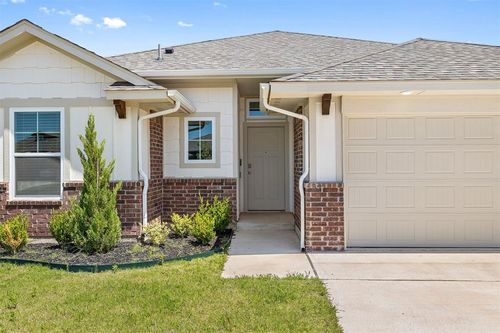 1710 Addington Rd, Newcastle, OK, 73065-6679 | Card Image