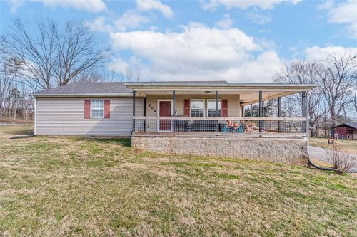 104 Bluegrass Dr, Scottsville, KY, 42164-9426 | Card Image