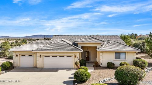 5886 Nightshade Ln, Prescott, AZ, 86305-6715 | Card Image