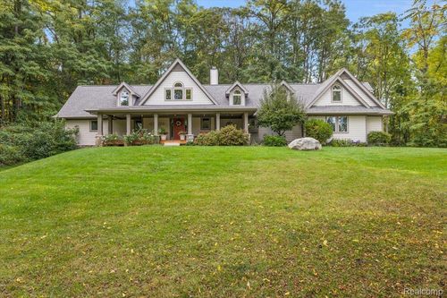 1615 E Predmore Rd, Oakland, MI, 48363-1714 | Card Image