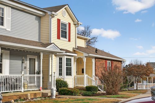 33 Rolling Meadows Dr, Goodlettsville, TN, 37072-4118 | Card Image