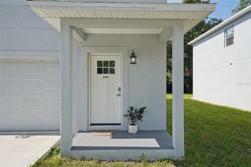2220 E Emma St, Tampa, FL, 33610-6230 | Card Image