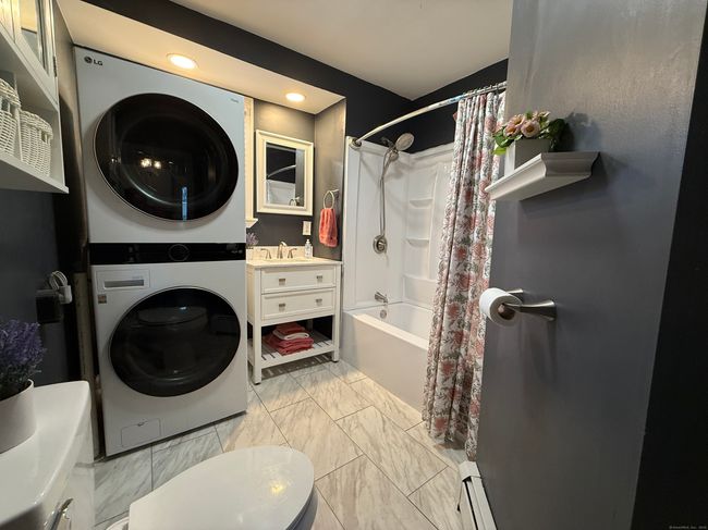 199 Mechanic St, Home with 5 bedrooms, 2 bathrooms and 4 parking in Killingly CT | Image 10