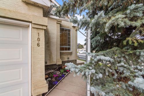 106 Somerset Drive Sw, Calgary, AB, T2Y3C8 | Card Image