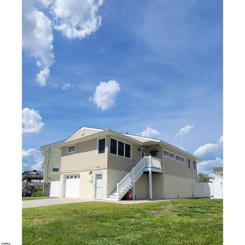 203 Somerset Ln, Ocean City, NJ, 08226 | Card Image