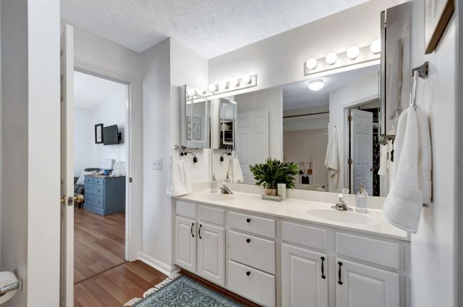 Primary Bathroom | Image 22