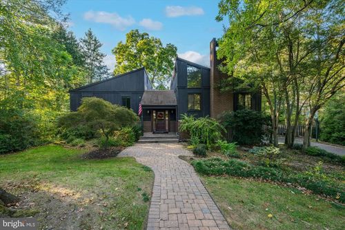 6952 Duncraig Ct, MCLEAN, VA, 22101-1568 | Card Image