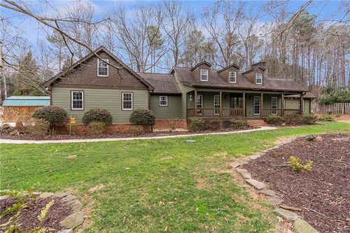 460 Oakleaf Trl, Suwanee, GA, 30024-1055 | Card Image