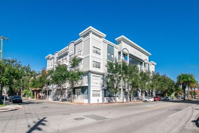 212 - 230 Sw 2 Nd Avenue, Condo with 2 bedrooms, 2 bathrooms and null parking in Gainesville FL | Image 2