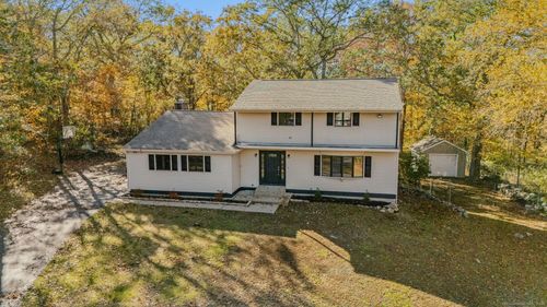 34 Rogers Hill Rd, Waterford, CT, 06385-4136 | Card Image