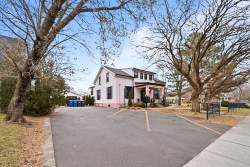 2014 Edinburgh Dr, Burlington, ON, L7R2C9 | Card Image